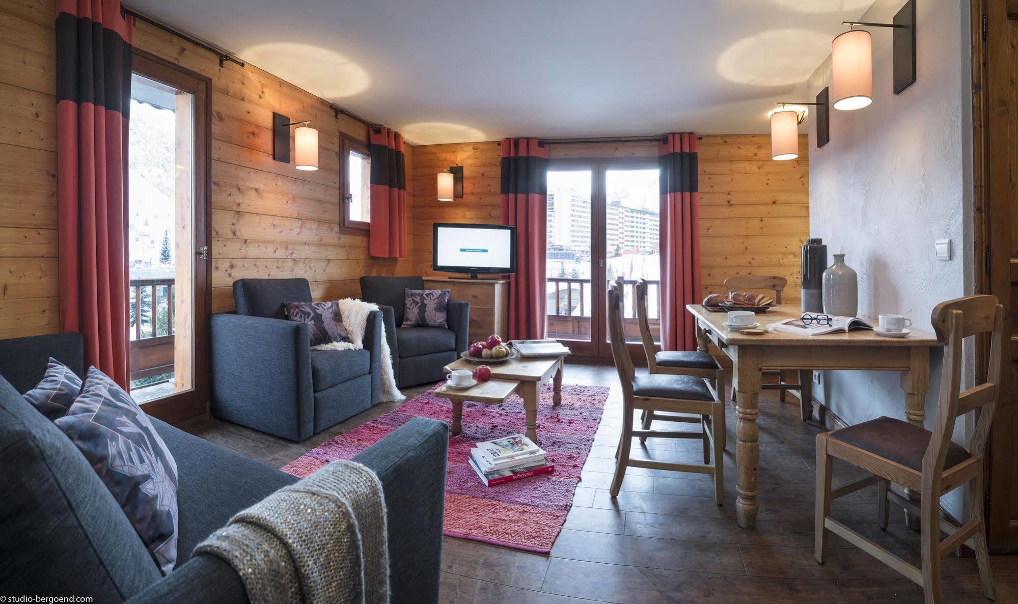 טיגנס Chalets Montana Planton מראה חיצוני תמונה